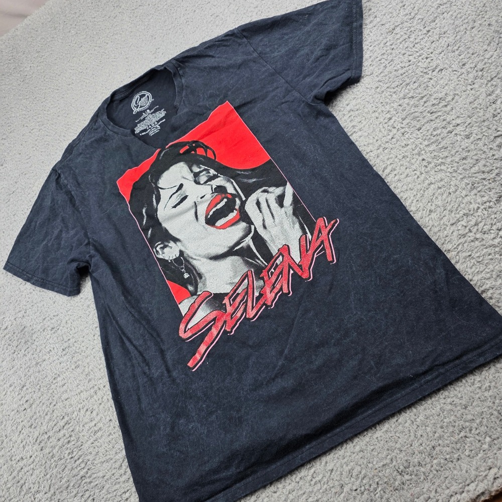 Selena Quintanilla Official Merchandise Black Mineral Wash Graphic T-Shirt Large